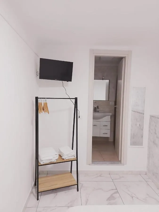 Love hotel Camere ad ore 3 BAGNO PRIVATO Genova