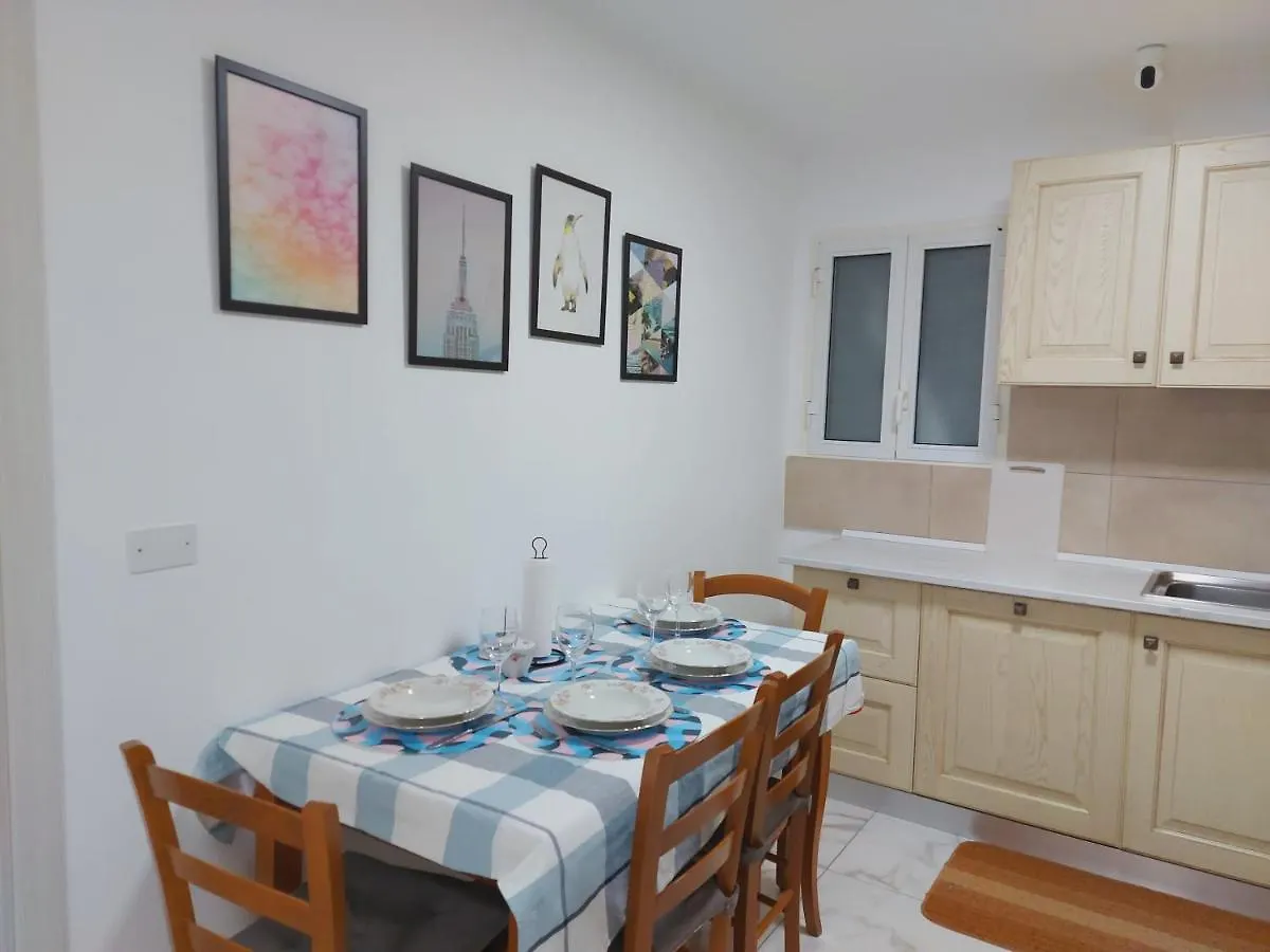 Отель для свиданий Camera Matrimoniale Genova Rooms
